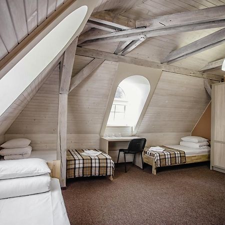 Guest House "Arkhistratyg" Lviv Ngoại thất bức ảnh