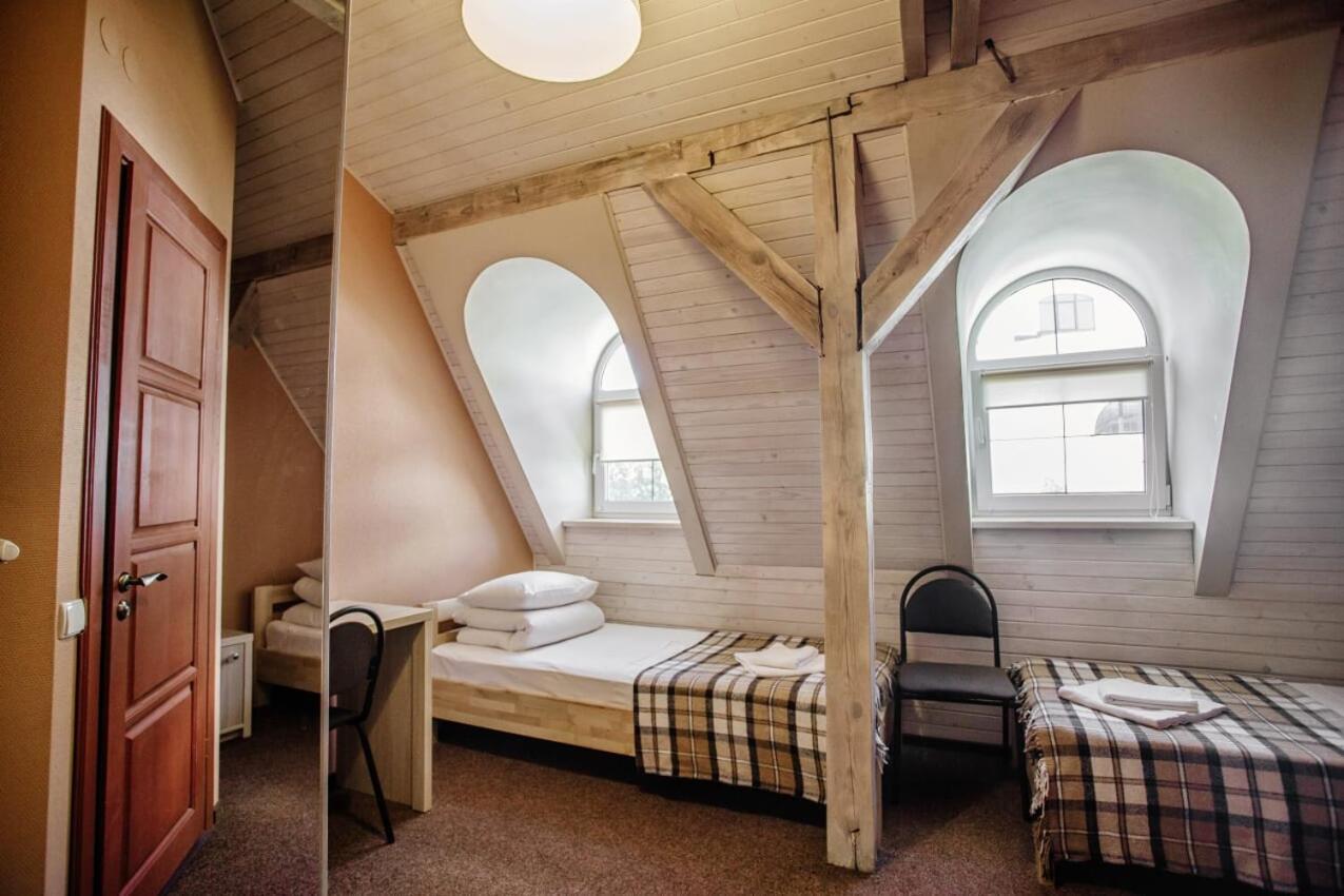 Guest House "Arkhistratyg" Lviv Ngoại thất bức ảnh