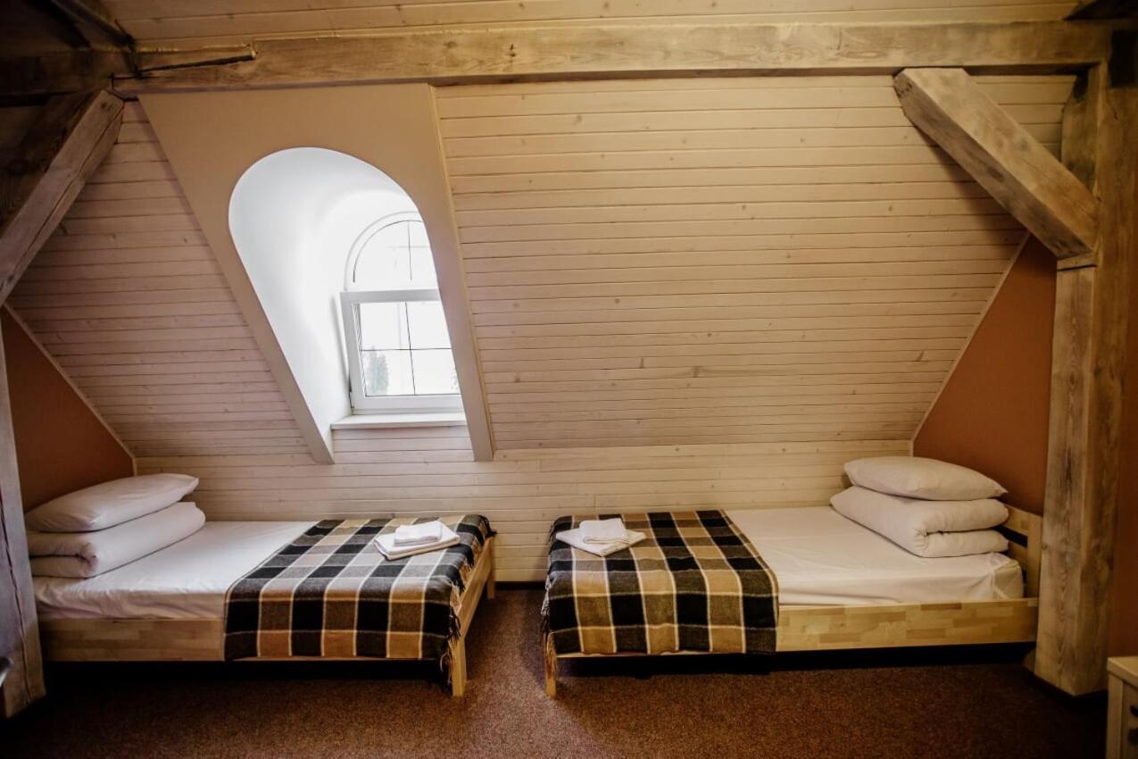 Guest House "Arkhistratyg" Lviv Ngoại thất bức ảnh