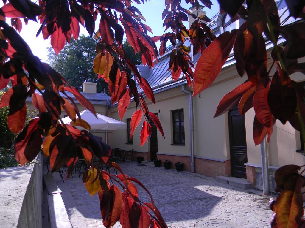 Guest House "Arkhistratyg" Lviv Ngoại thất bức ảnh