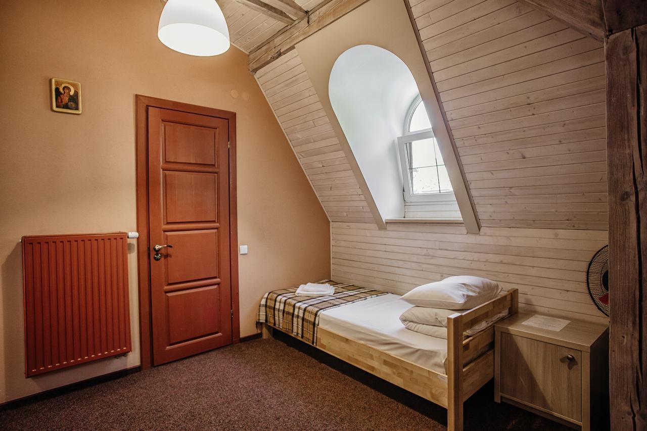 Guest House "Arkhistratyg" Lviv Ngoại thất bức ảnh