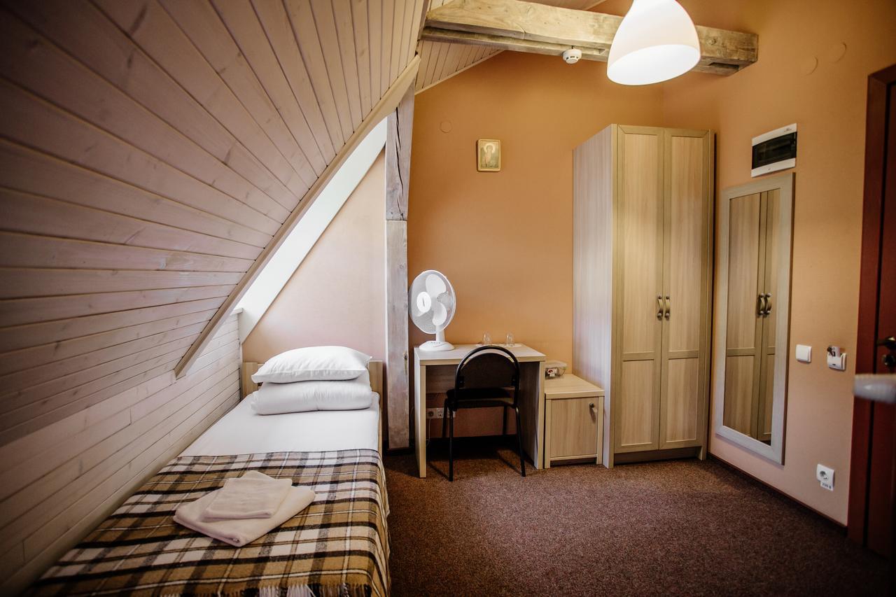 Guest House "Arkhistratyg" Lviv Ngoại thất bức ảnh